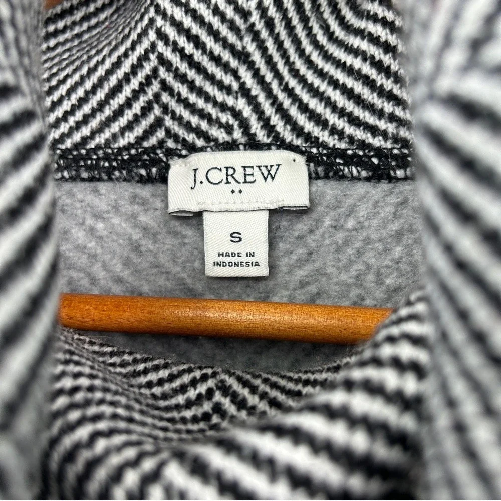 J. Crew Women's Long sleeve funnelneck Herringbone pullover‎ S